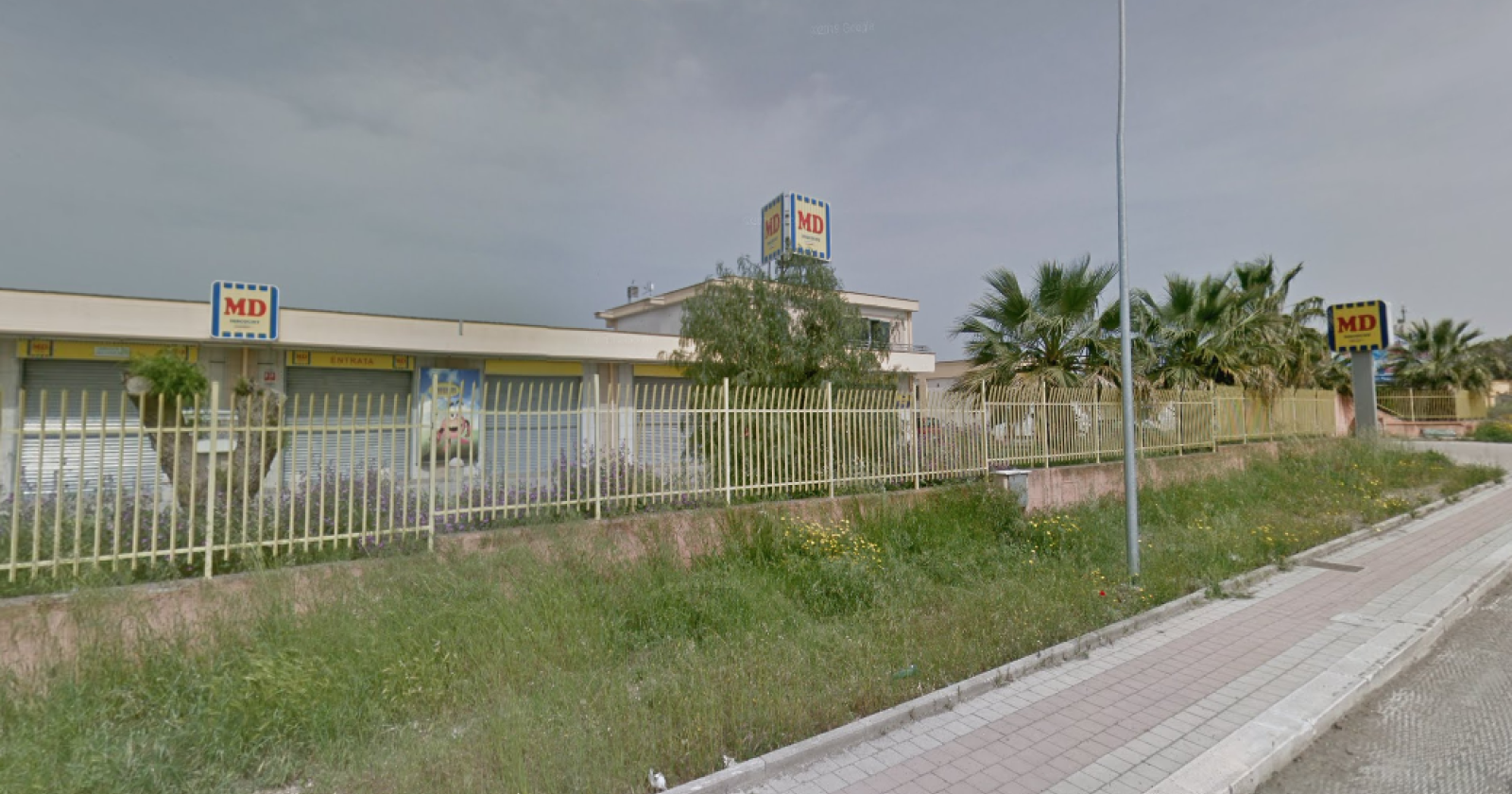 Violenta rapina a un supermercato di Cerignola: 4 delinquenti incappucciati portano via tutti i soldi incassati