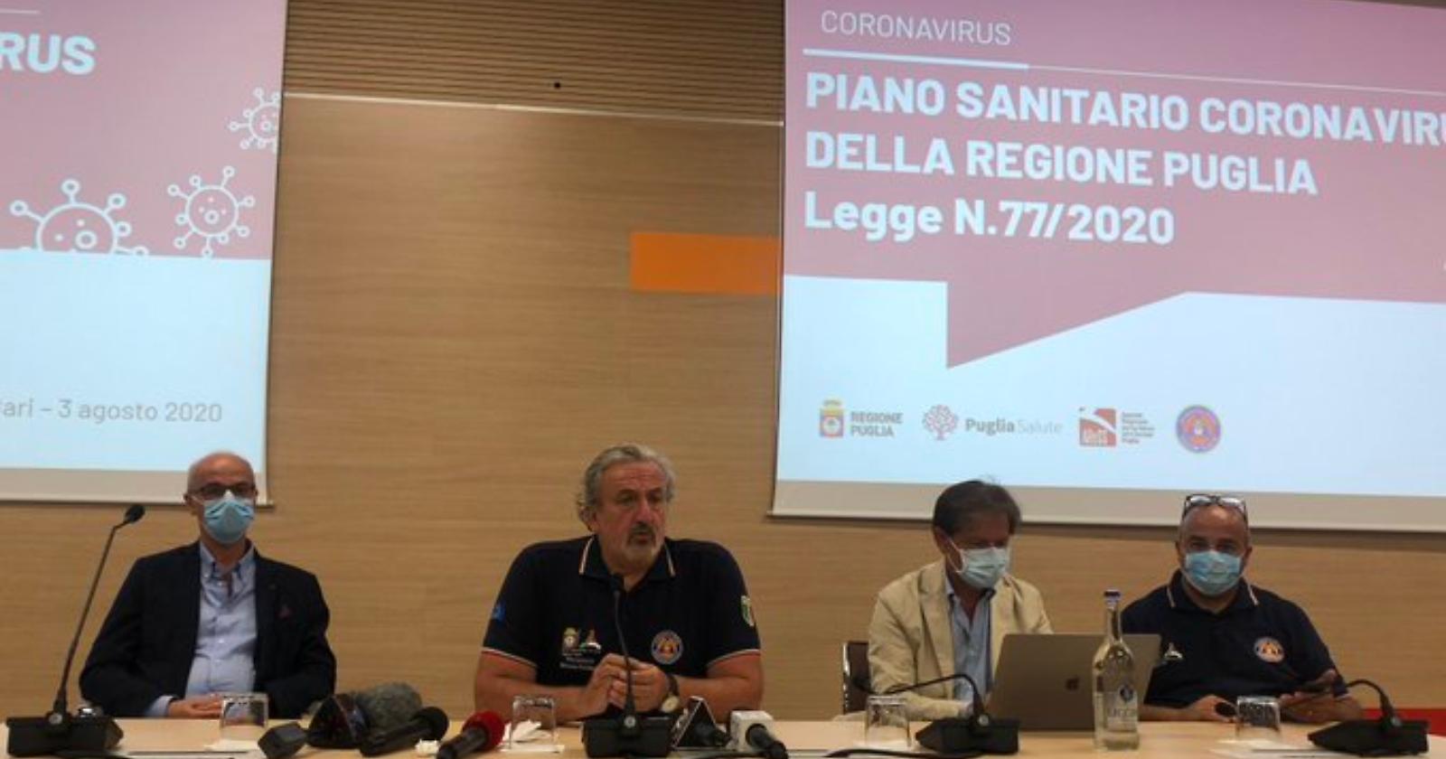 Movida e assembramenti nei locali in Puglia, Emiliano: «Non mi piace, chiederò a prefetti e sindaci di far rispettare le regole»