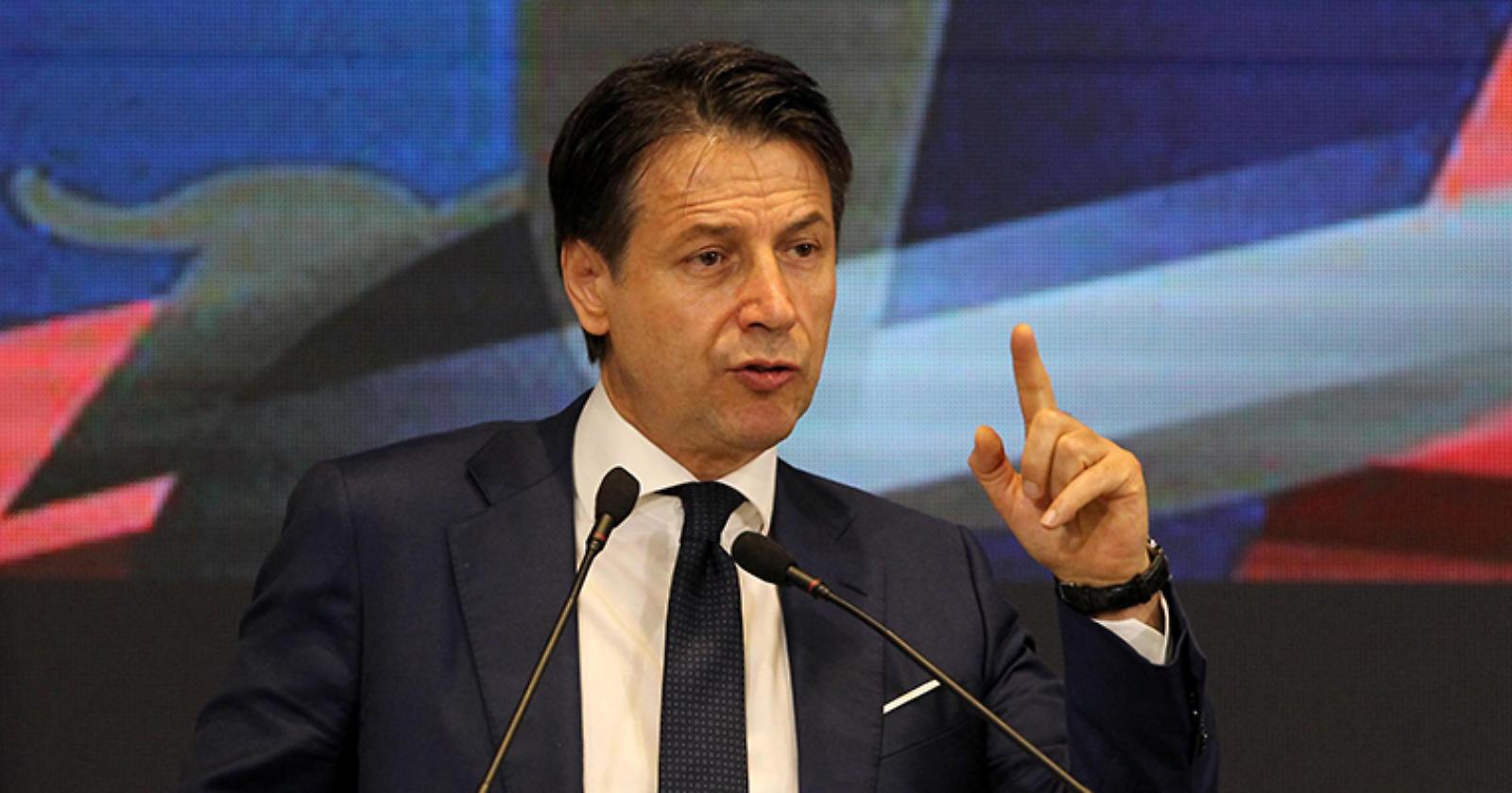 Conte: «Non possiamo tollerare che si entri in modo irregolare»