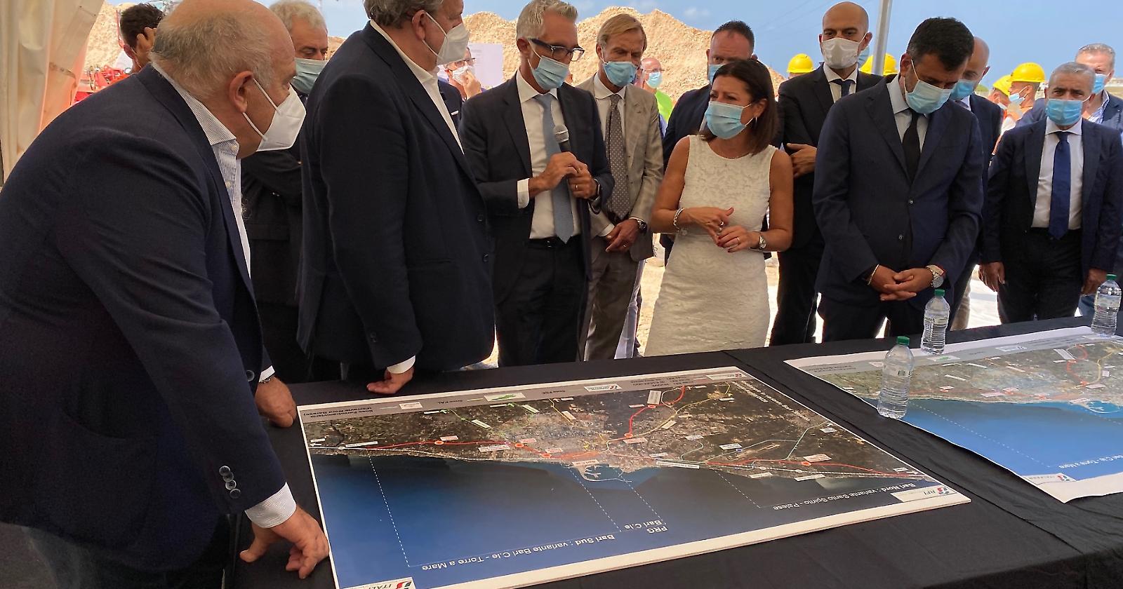 De Micheli: 20 milioni di euro dal Mit per il completamento della strada a scorrimento veloce del Gargano