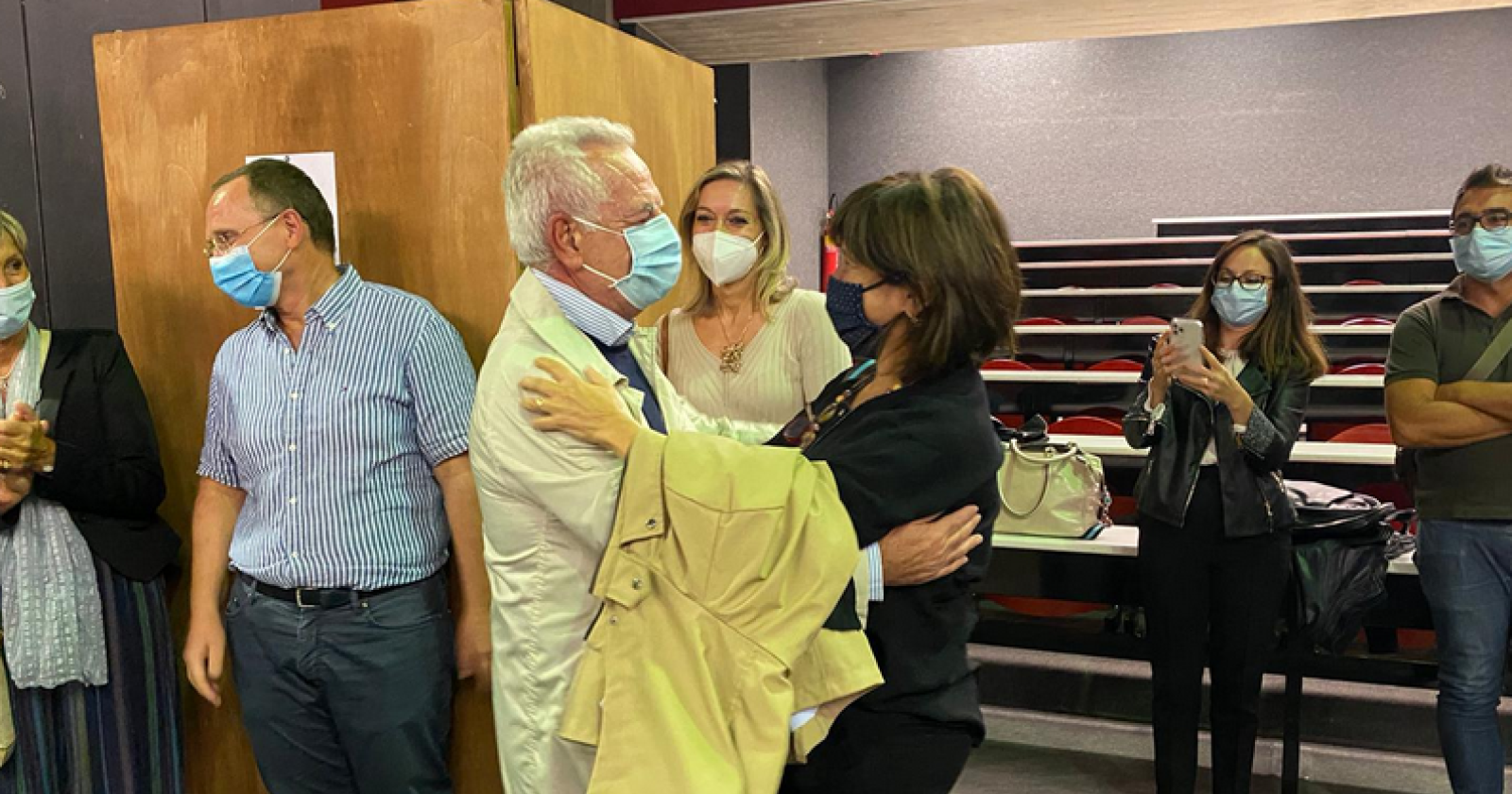 Mancini è il nuovo rettore Unibas: l'abbraccio con l'uscente Aurelia Sole