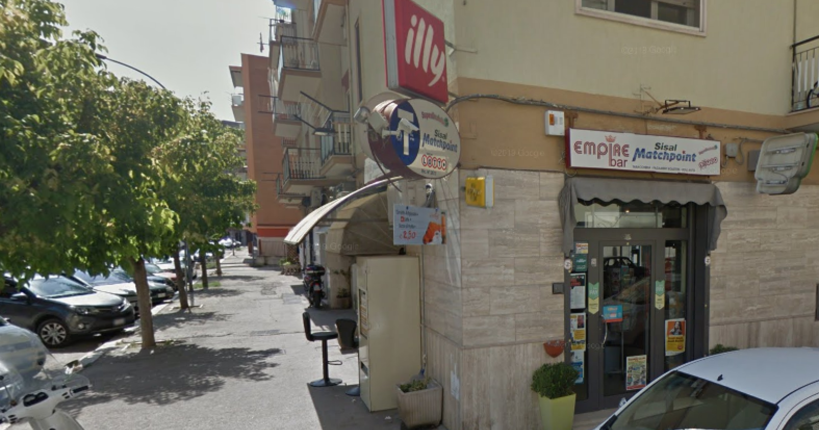 Foggia, in grave condizioni il titolare di un bar ferito durante una rapina