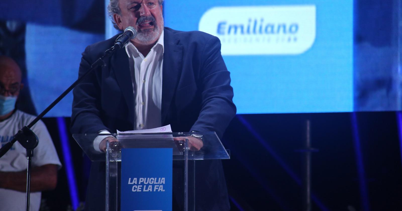 Regionali, gli exit poll per la  Rai danno un ampio vantaggio di  Emiliano su Fitto
