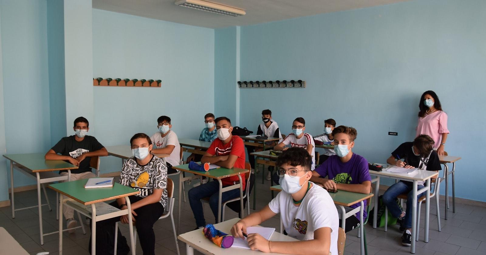 Scuola, si riparte ufficialmente anche in Puglia