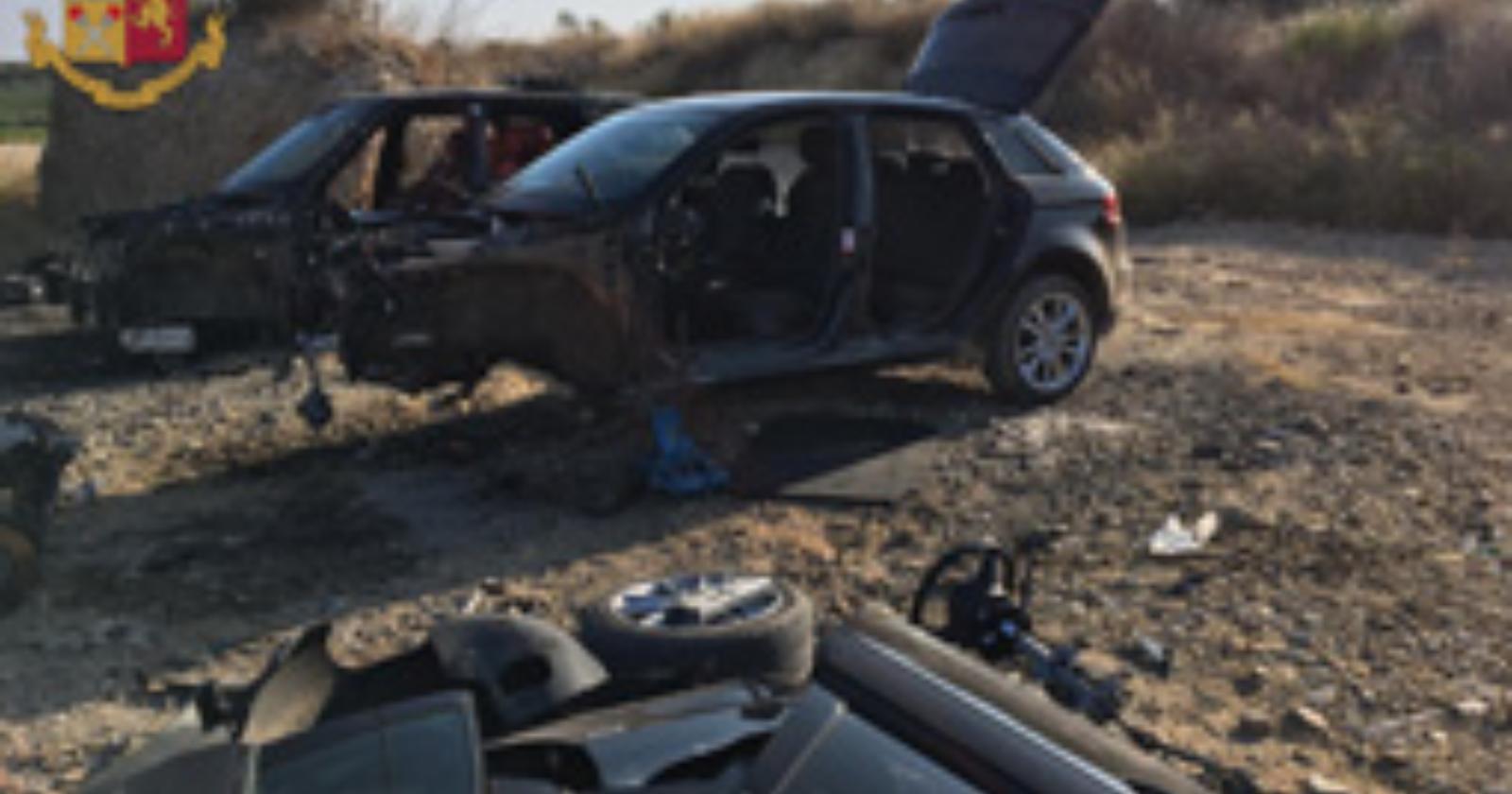 La Polizia scopre altre auto rubate e fatte a pezzi dai delinquenti a Cerignola