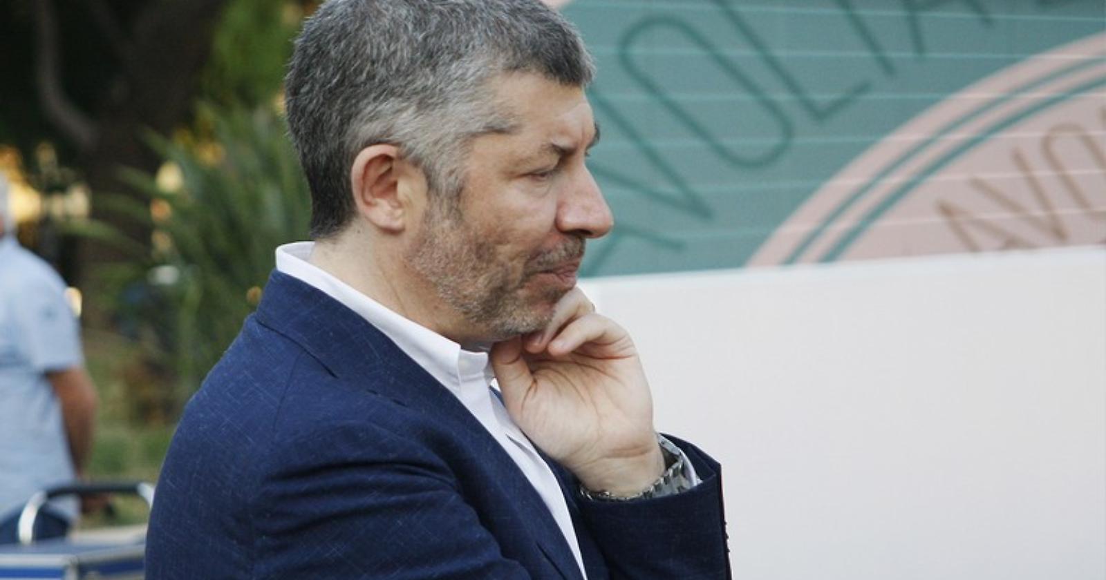 Dalle pugnalate alle carezze, la repentina giravolta di Scalfarotto verso Emiliano (in perfetto stile Renzi). Pagano: «Facciamoci una risata»