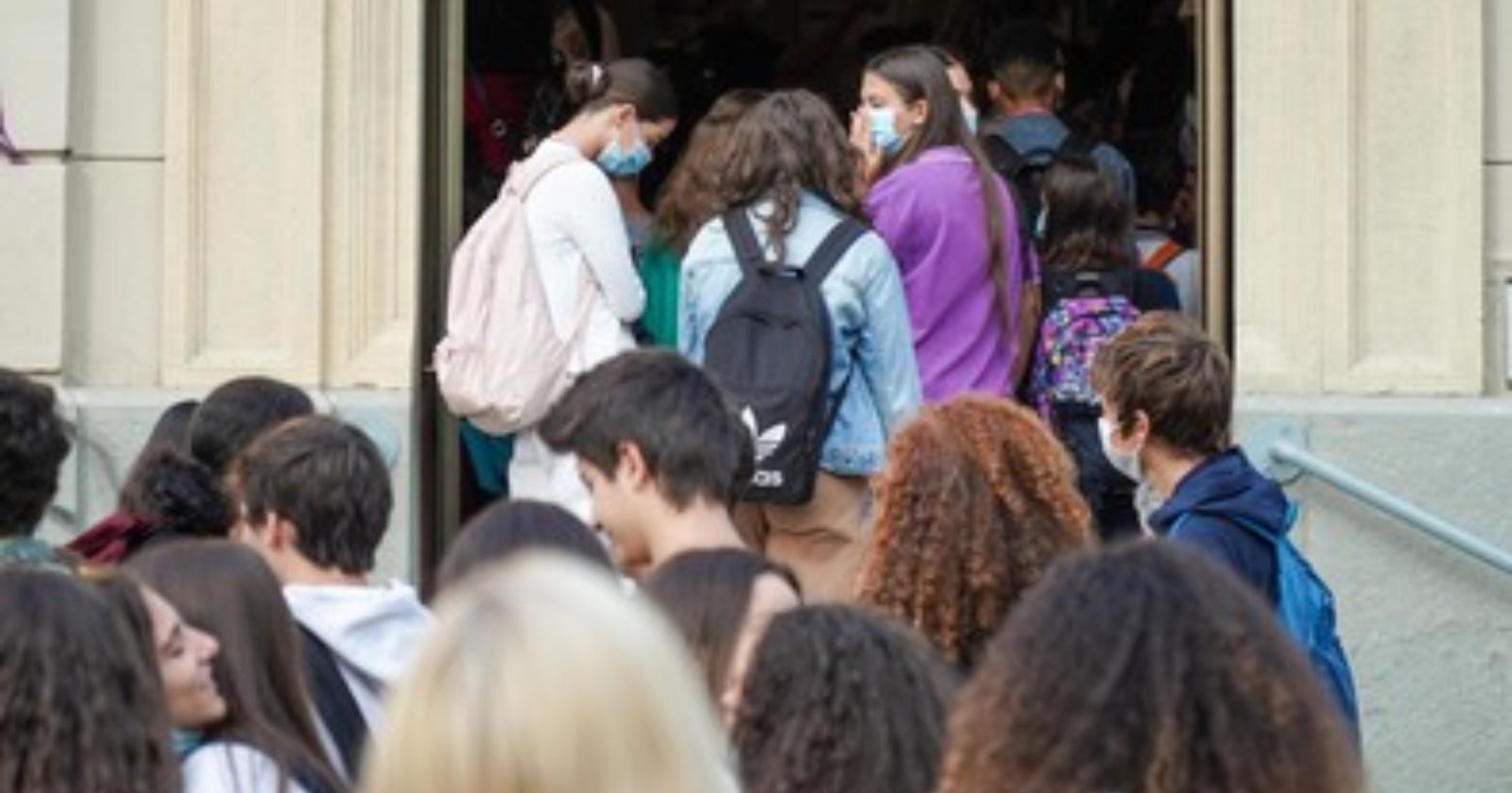 Problemi di affollamento sui bus di linea: il sindaco di Acerenza si rivolge alle istituzioni 