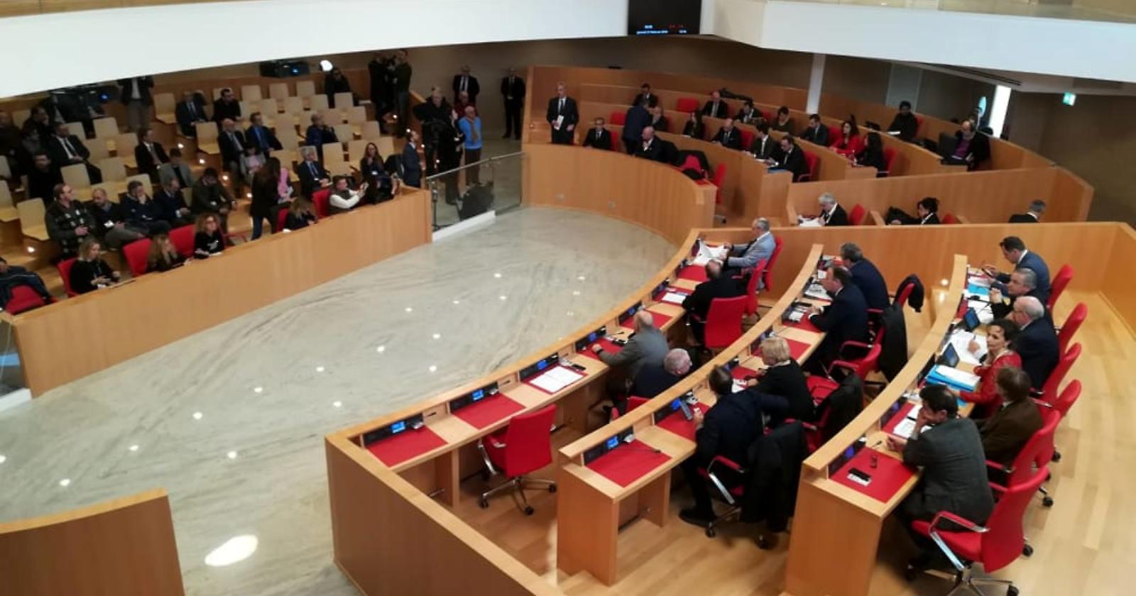 Elezioni in Puglia, sei ricorsi contro l'attribuzione dei 50 seggi in Consiglio regionale