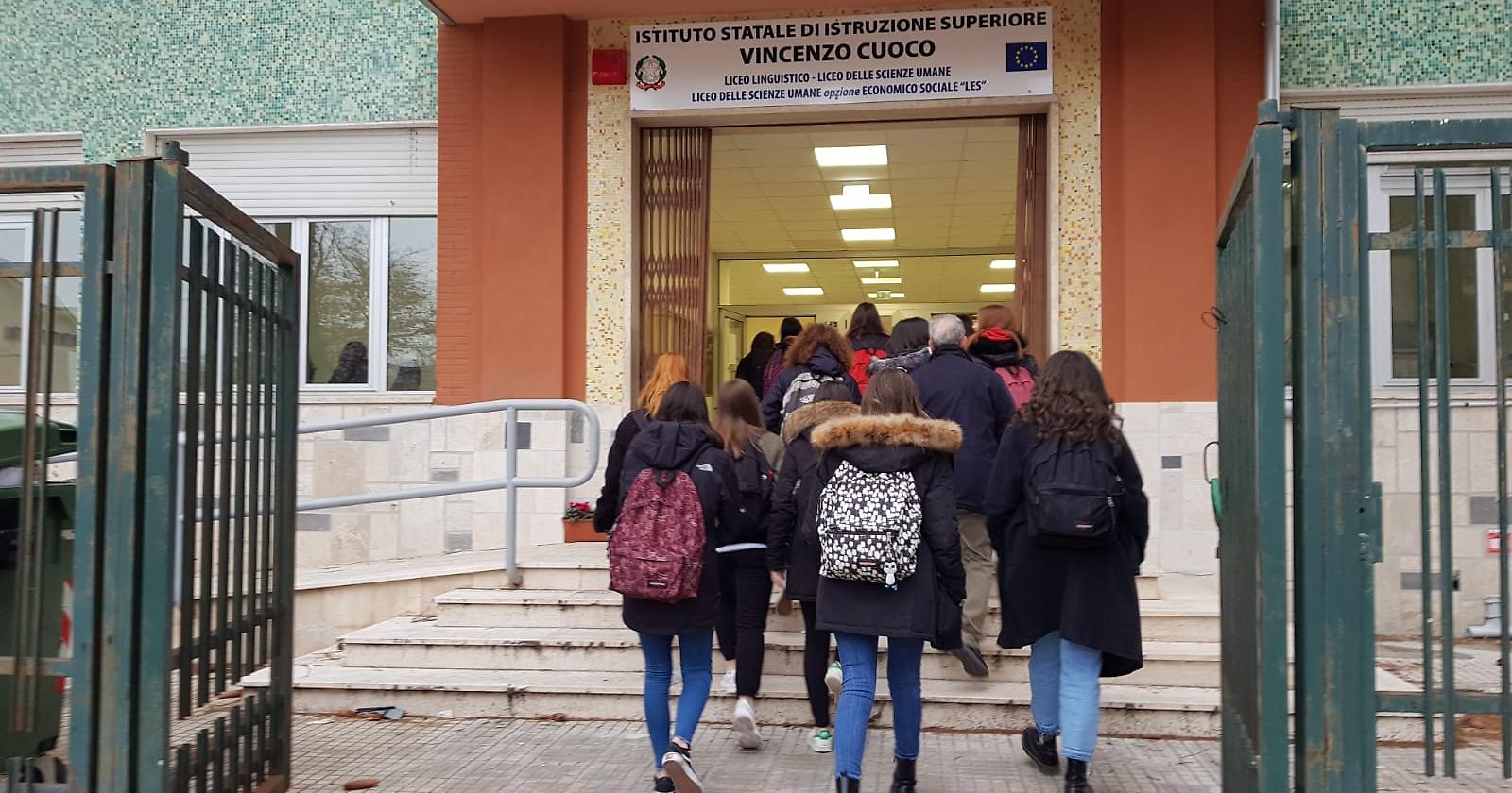 Coronavirus, contagiata studentessa del "Liceo Cuoco" di Isernia