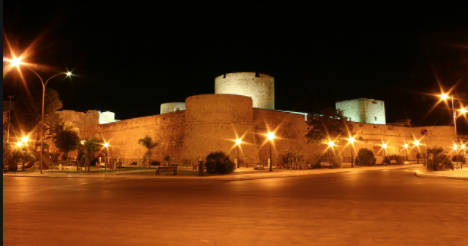 Botte da orbi con mazze e bastoni in una rissa tra ragazzi a Manfredonia: 4 sono in prognosi riservata