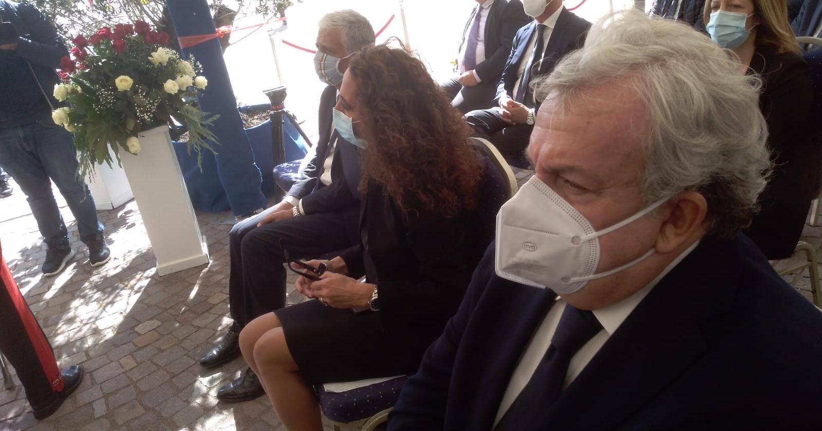 Commozione di Emiliano a Catanzaro per rendere omaggio alla salma di Jole Santelli