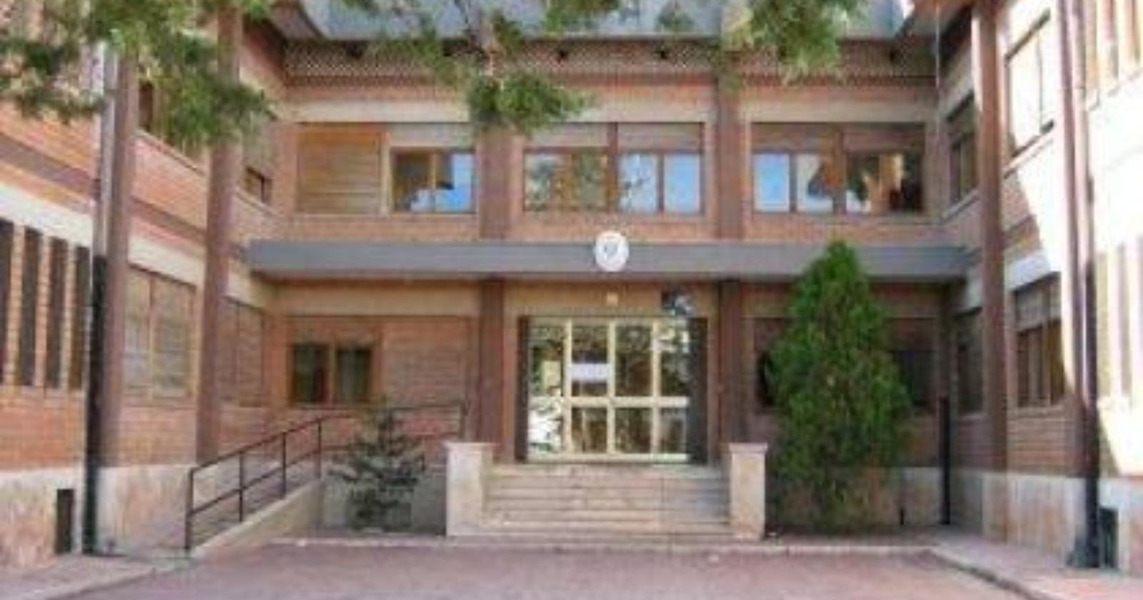 Coronavirus, alunna contagiata a Biccari: il sindaco chiude tutte le scuole