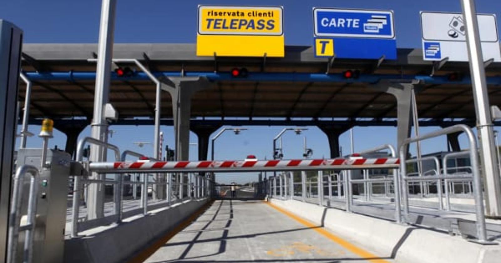 Settimana di bestemmie sull'A14 per la chiusura notturna del tratto Grottaminarda - Candela 