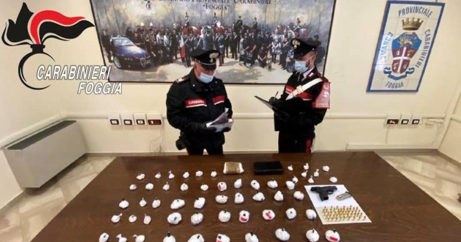 I Carabinieri di Foggia acchiappano corriere con 4 chili di droga per 20mila dosi
