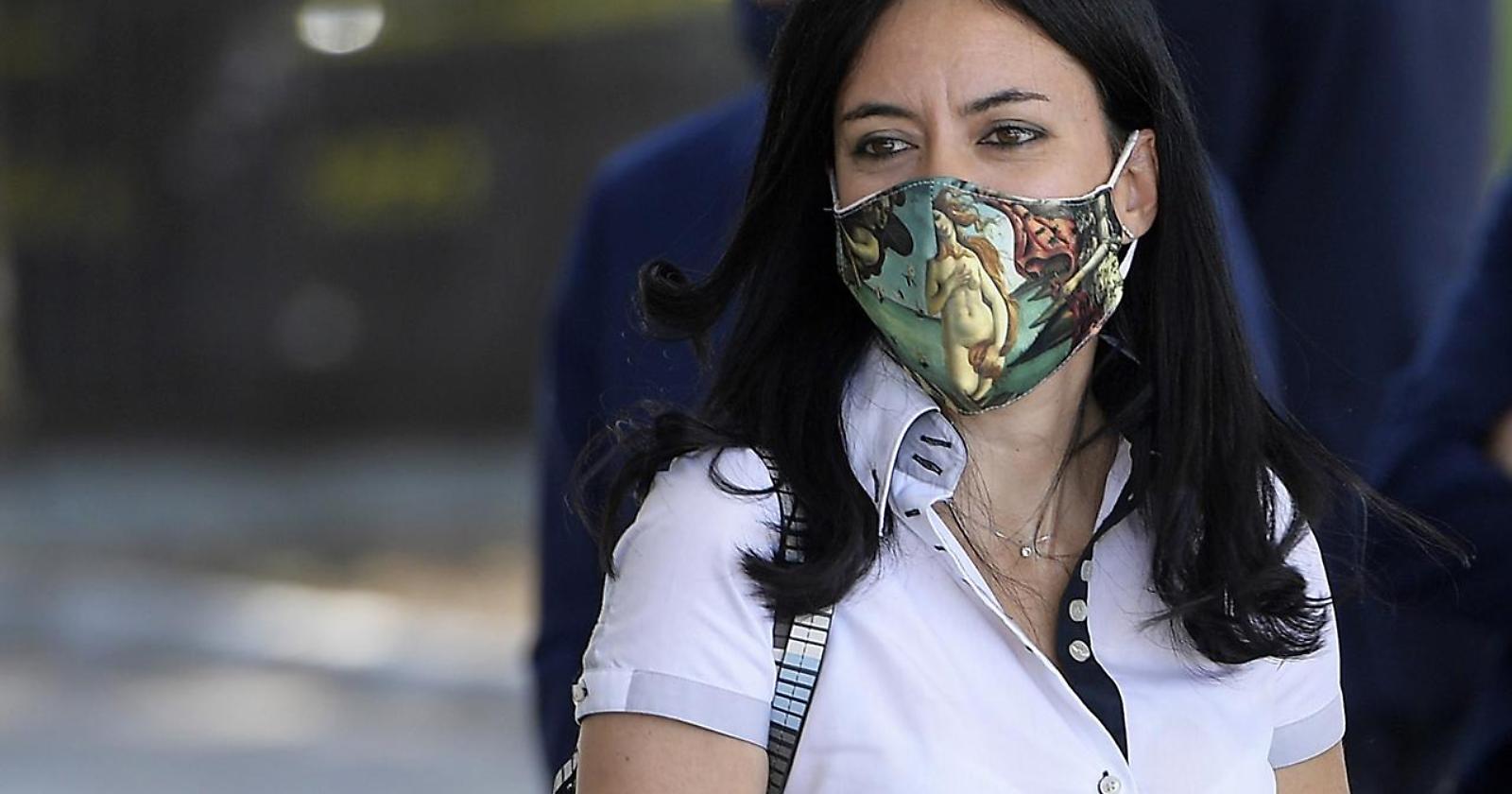 Scuola, Azzolina gioca in difesa e Lopalco le regge la palla: «I contagi da Coronavirus avvengono soprattutto fuori»