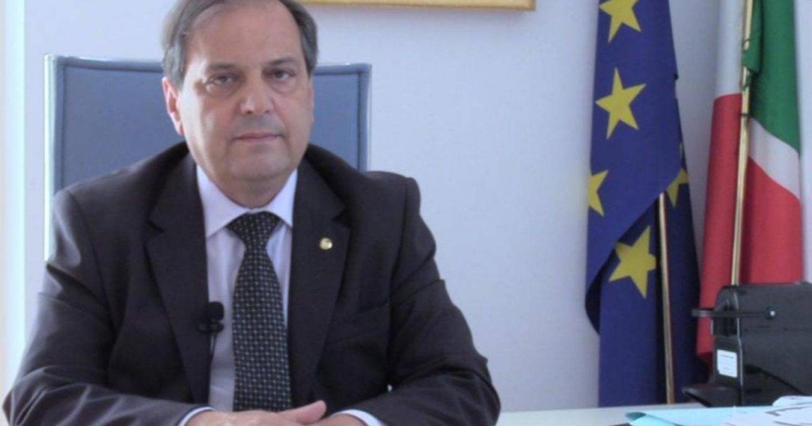 Coronavirus, i medici ai cittadini della Puglia: «Sistema di contact tracing in affanno, tracciatevi da soli»