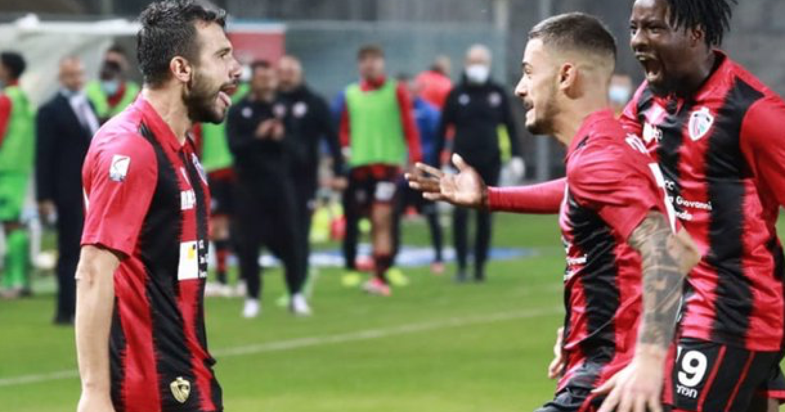 Dove non sai, il miracolo si avvera: il Foggia fa abbassare la cresta al Bari 