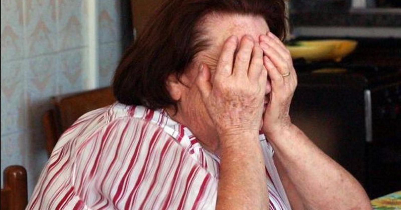 La Polizia ferma un 39enne di Foggia che picchiava la madre per avere i soldi per la droga