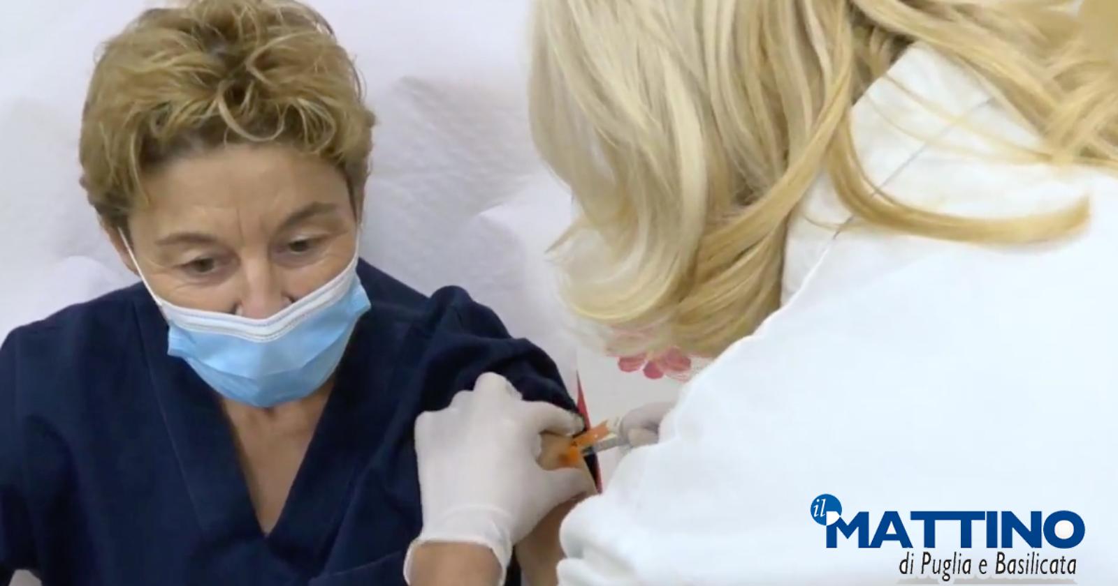 Vaccine Day, la dottoressa Dalfino prima in Puglia anche contro lo scetticismo: «Basta fare i tuttologi, è davvero la svolta»