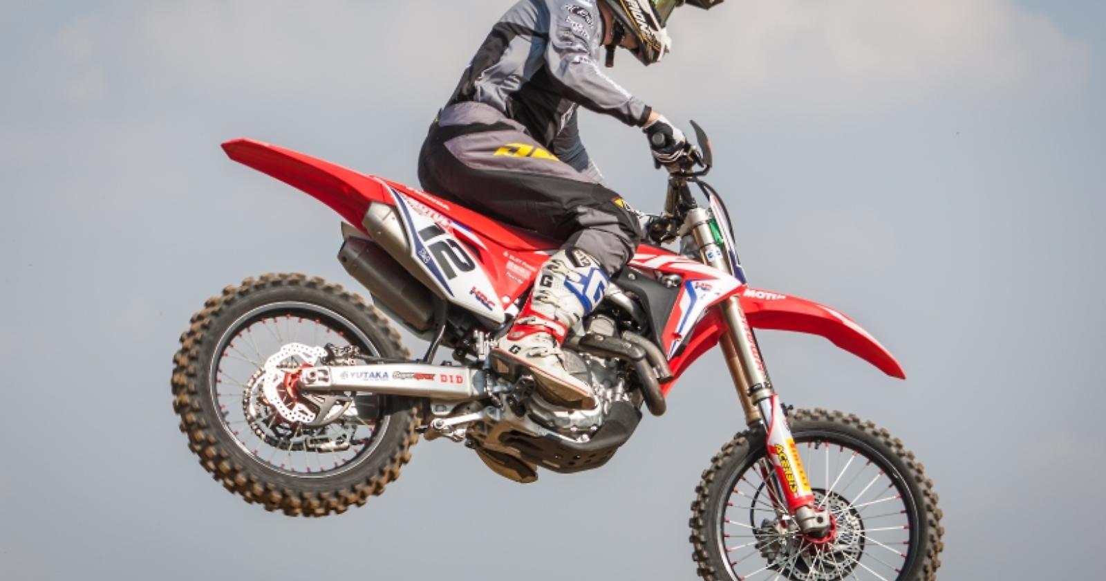 Motocross, il campione bellese Angelo Cristiano conquista anche il Veneto
