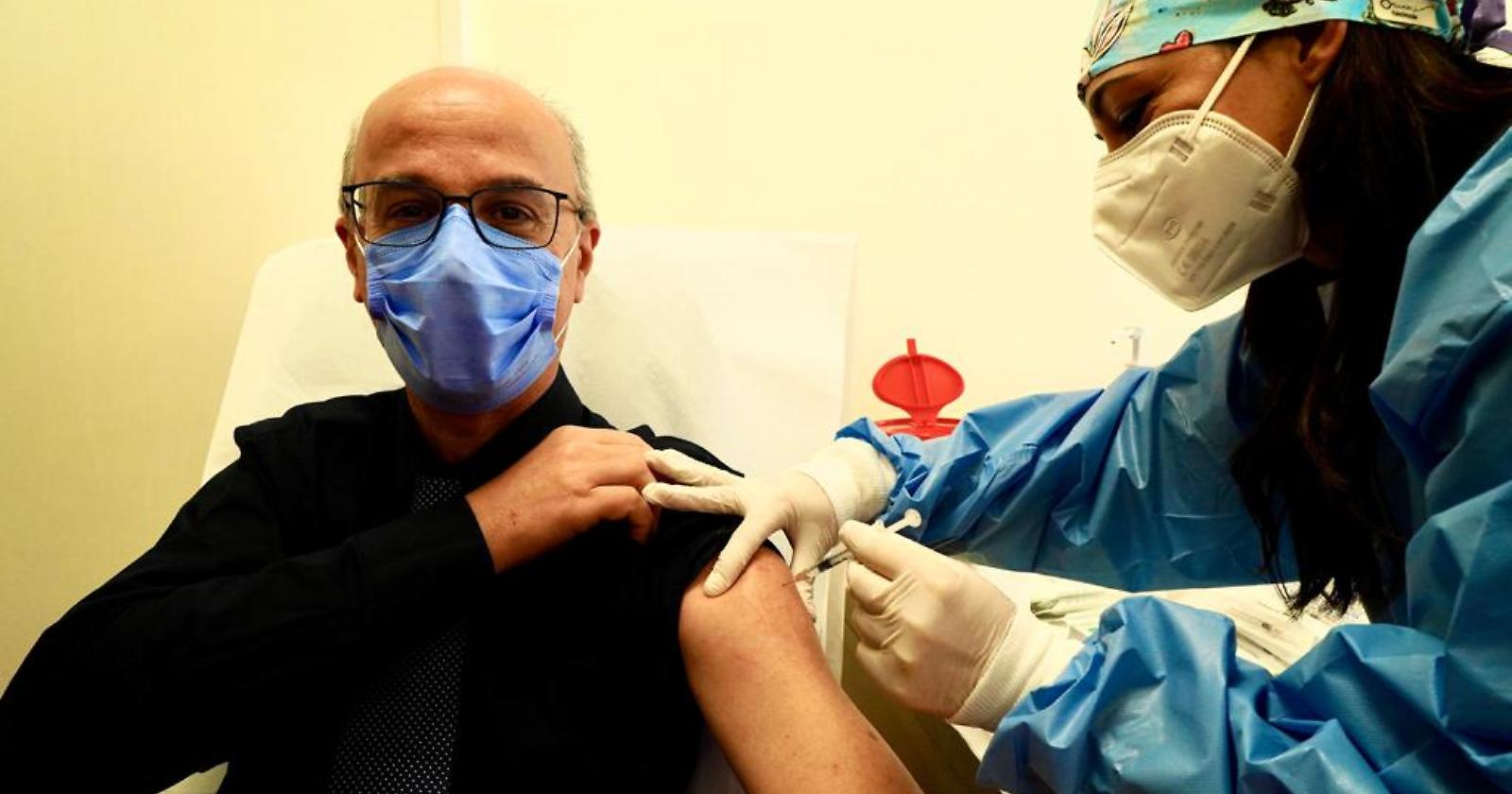 Coronavirus, Lopalco promette un centro di vaccinazione per ogni comune della Puglia
