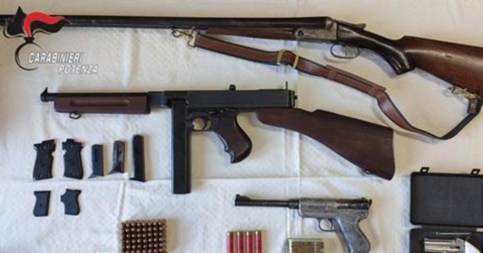Traffico internazionale di armi da guerra: in manette il melfitano Lioi