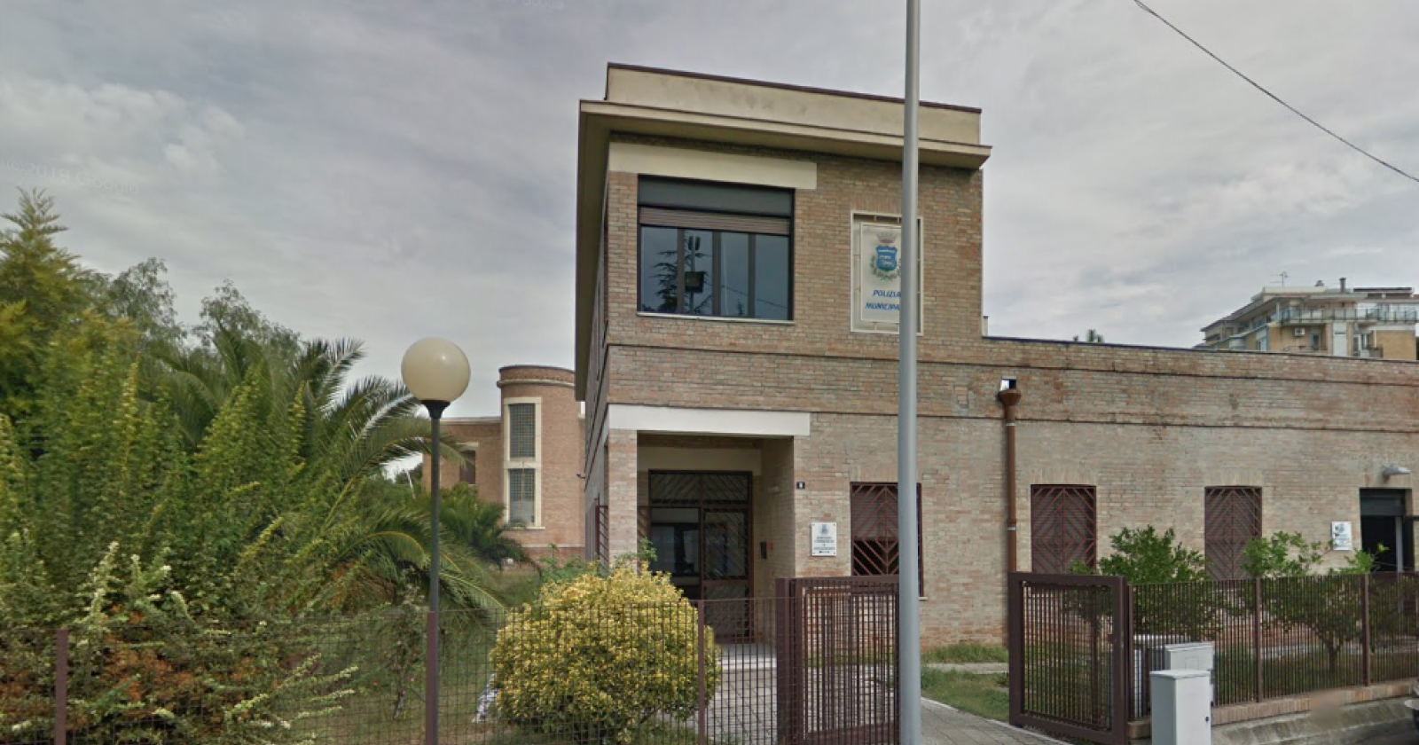 Tenta di rubare nella sede della Polizia Municipale di Lucera, arrestato 36enne del posto