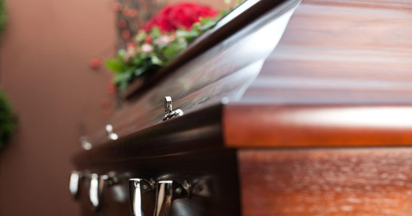 Giallo al servizio di tumulazione del cimitero di Picerno?
