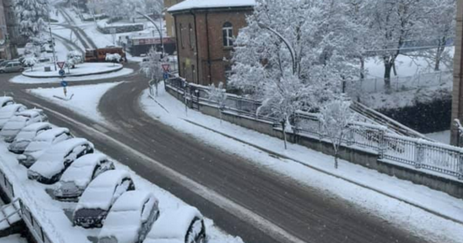 Potenza innevata, ma nessun disagio