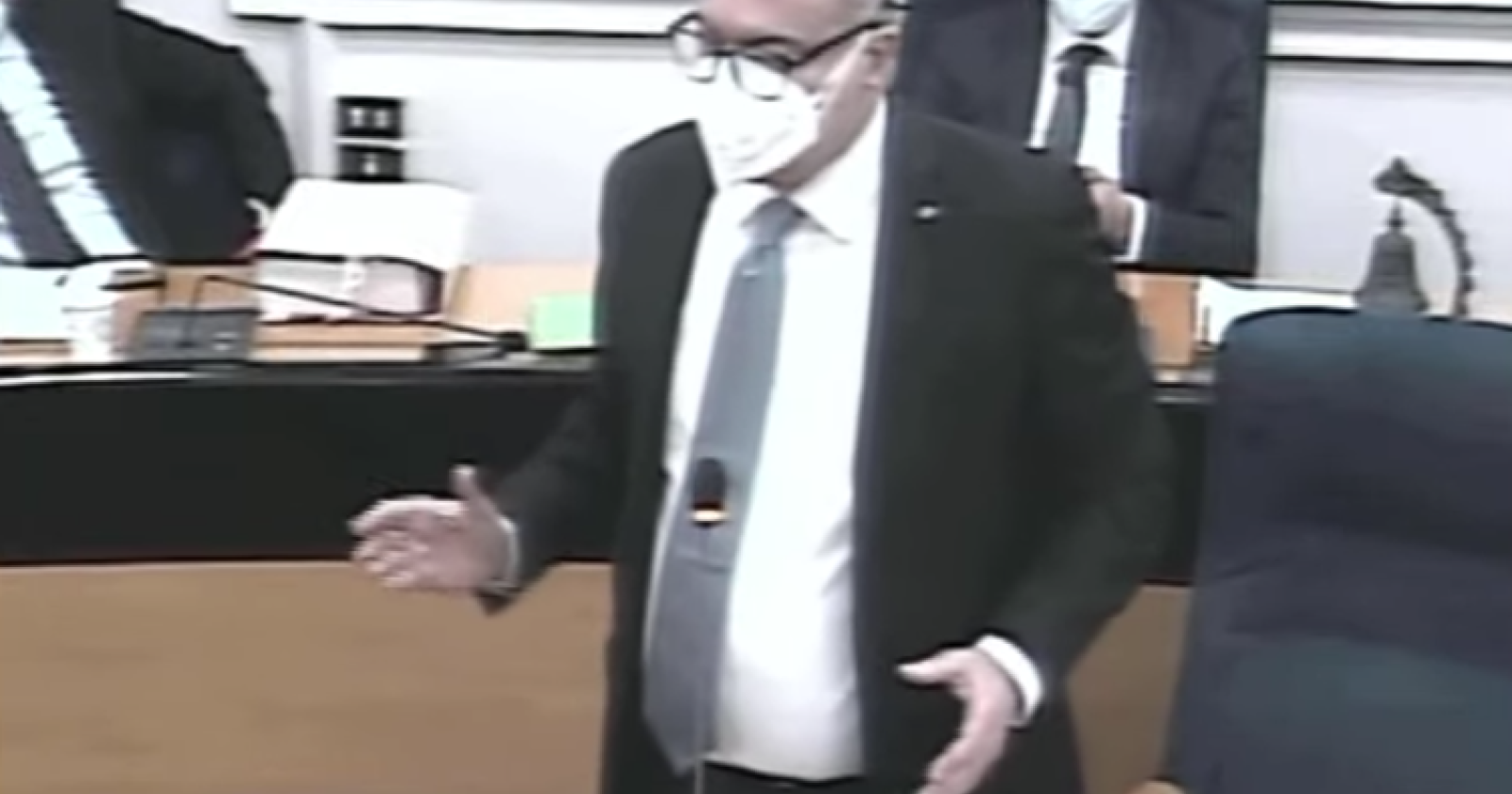 Il tradimento di Iorio non è servito a mandare a casa Toma, non passa la mozione di sfiducia
