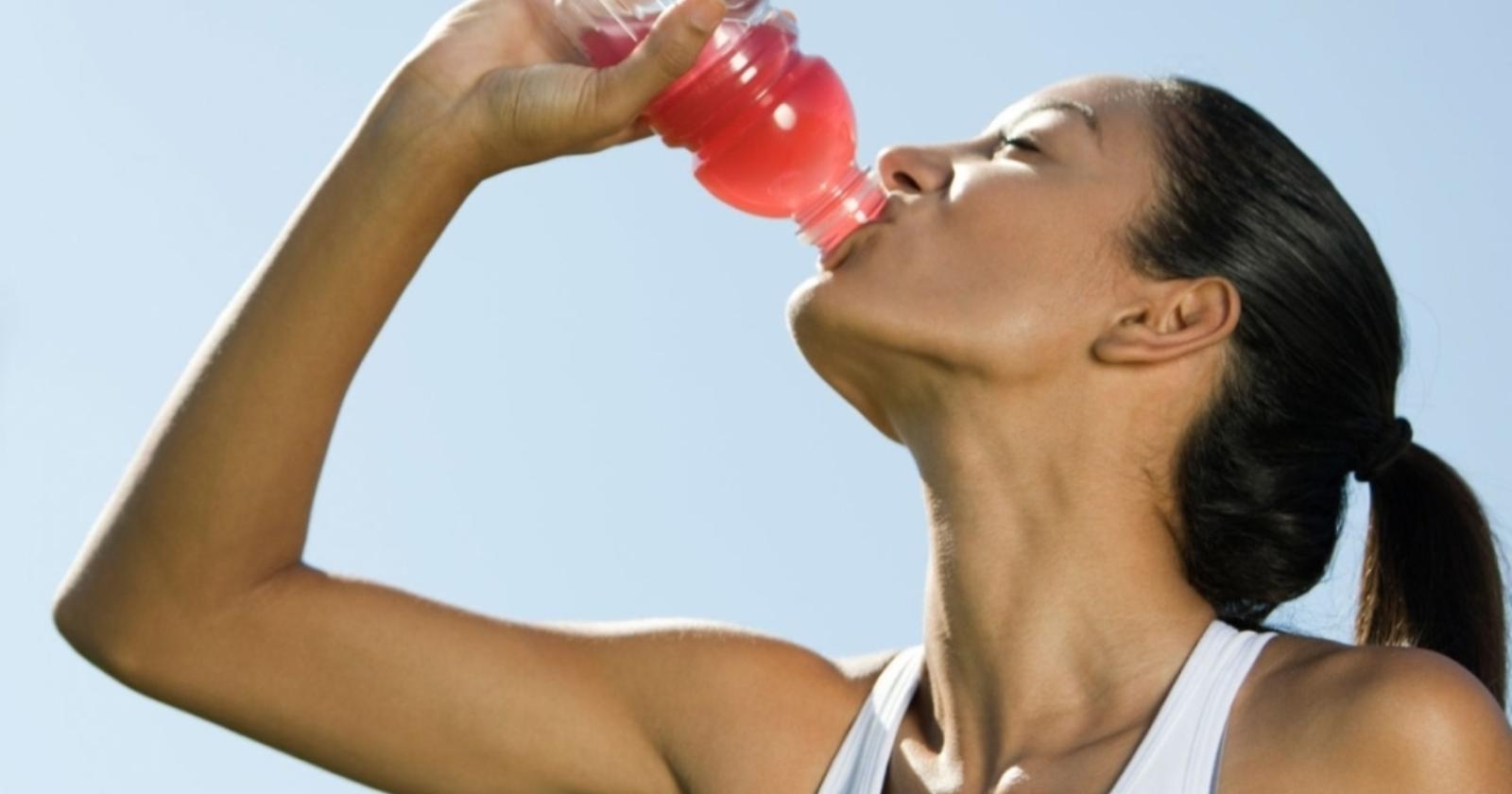 Bevande energetiche per sentirsi in forma? Andatelo a spiegare al cuore