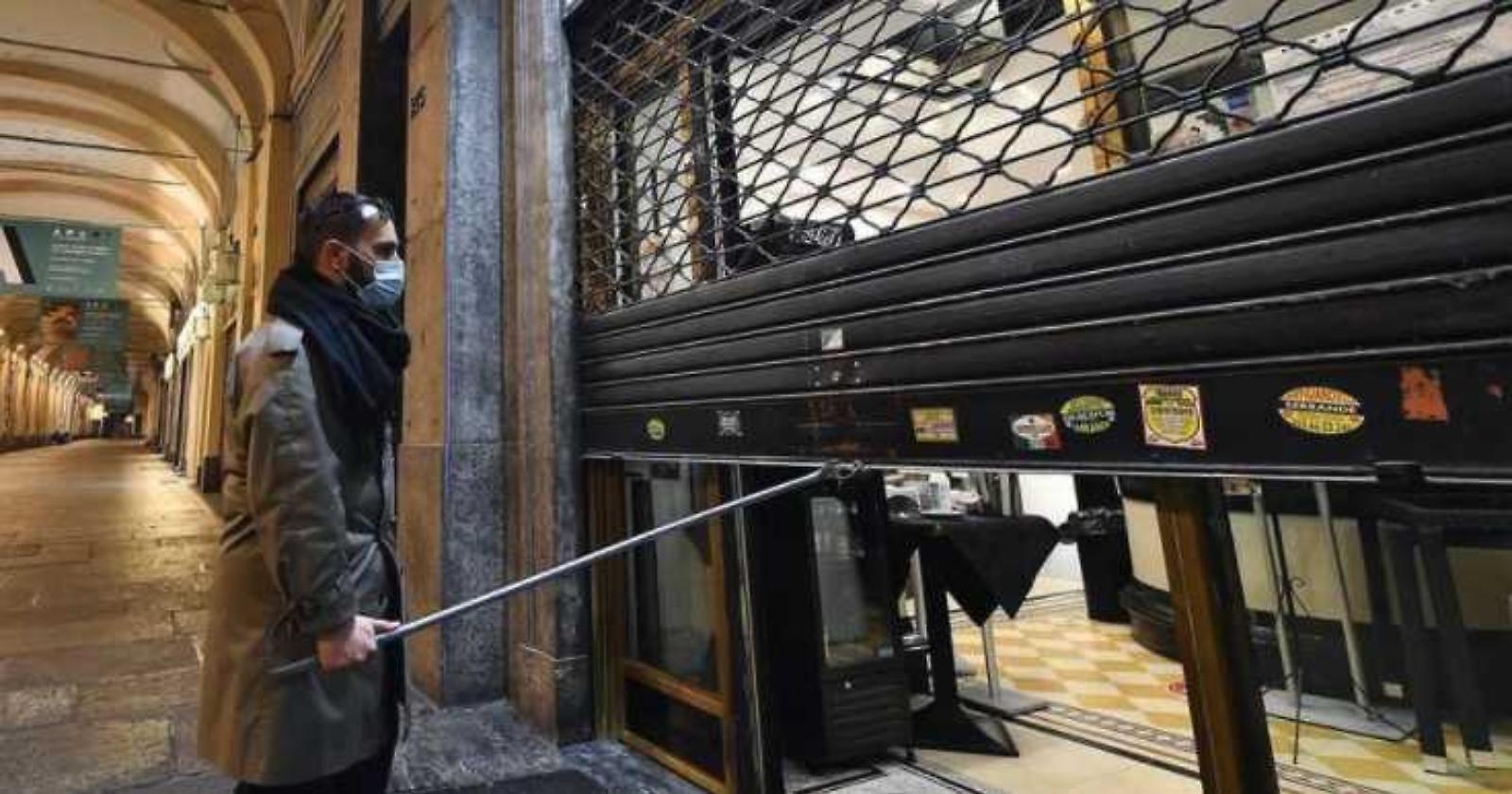 Speranza prova a rovinare la stagione turistica: avanti con il coprifuoco