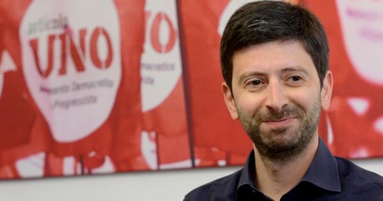 Tra vigile attesa e tachipirina: Speranza preferisce dedicarsi ai pazienti long Covid