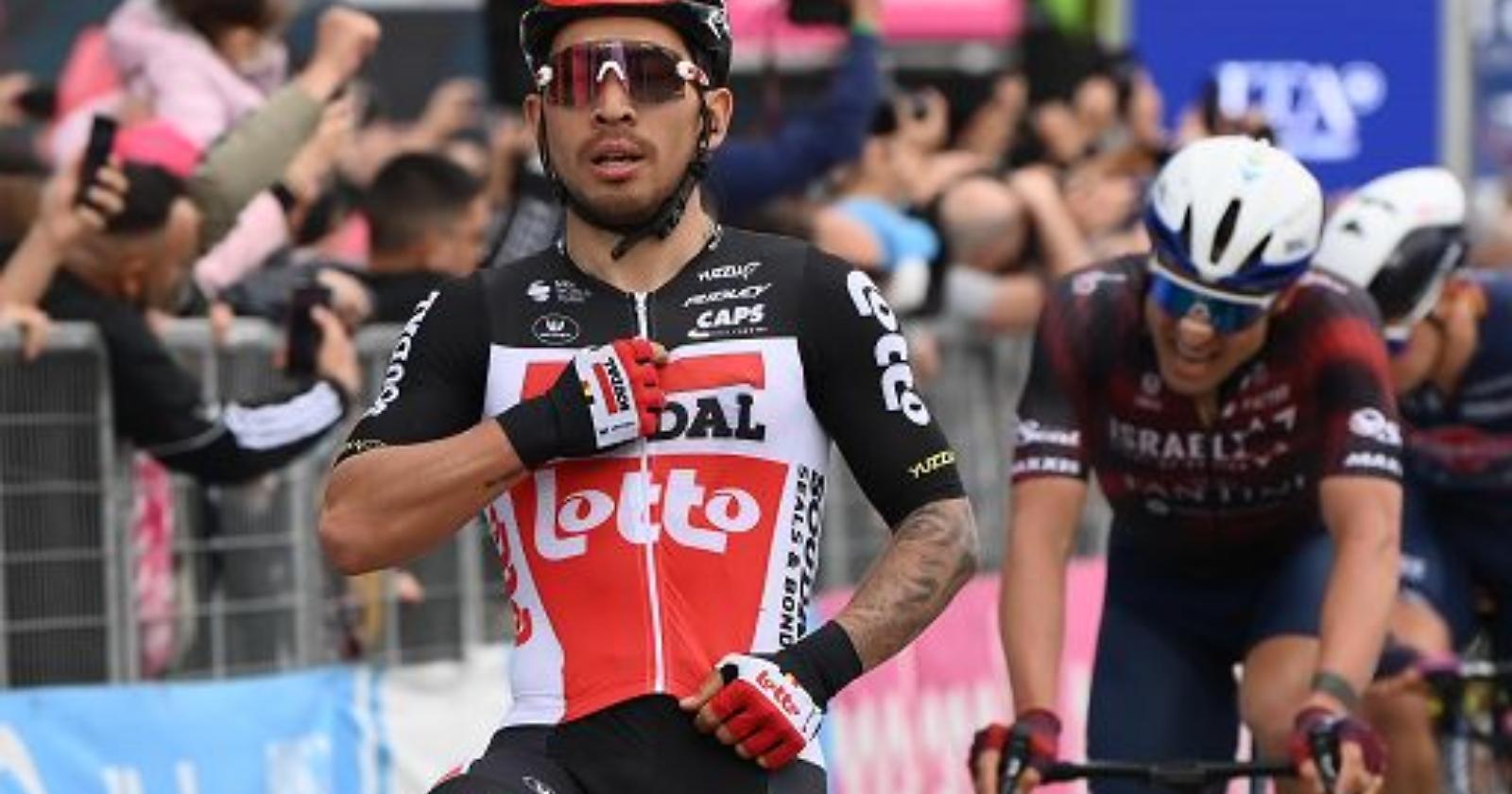 Foggia porta male a Ewan: il campione cade e si ritira dal Giro d'Italia