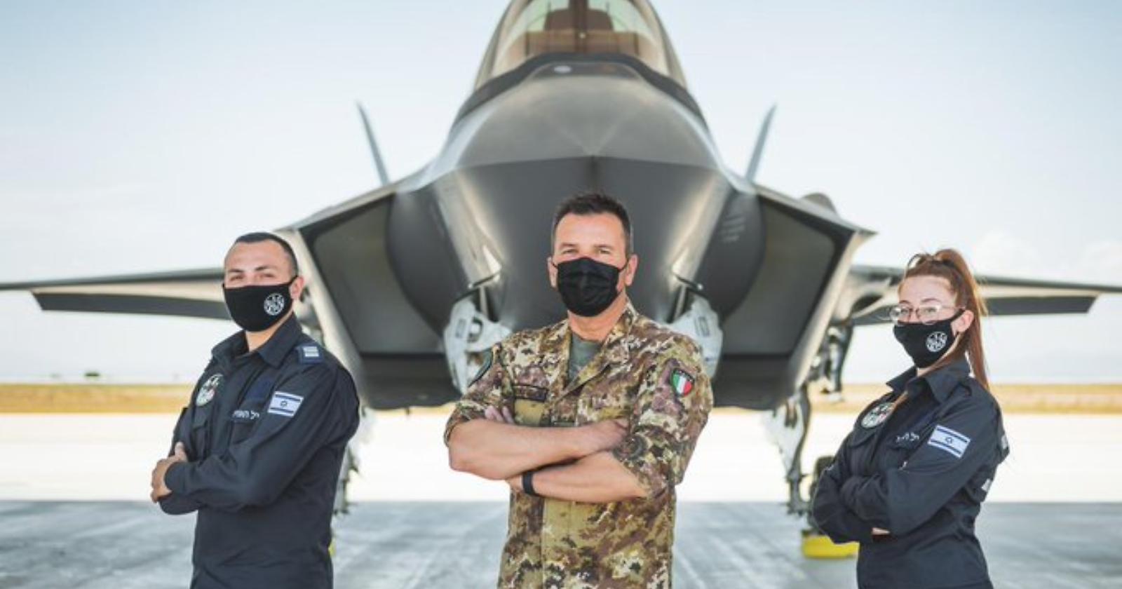 Addestramenti di guerra israeliani nel mare di Sardegna: l'esercitazione ha come base aerea l'Amendola di Foggia