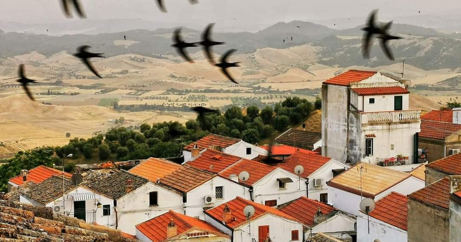 Franco Arminio e la Basilicata:  Sei ore di viaggio per giungere a Pisticci, all’ombra della poesia
