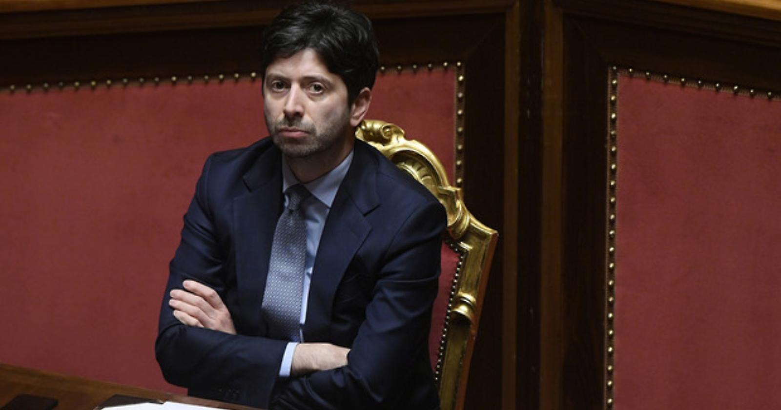 Speranza si arrende e ripone i colori nell'astuccio. «Cambiano i criteri, peserà di più il numero dei ricoveri»