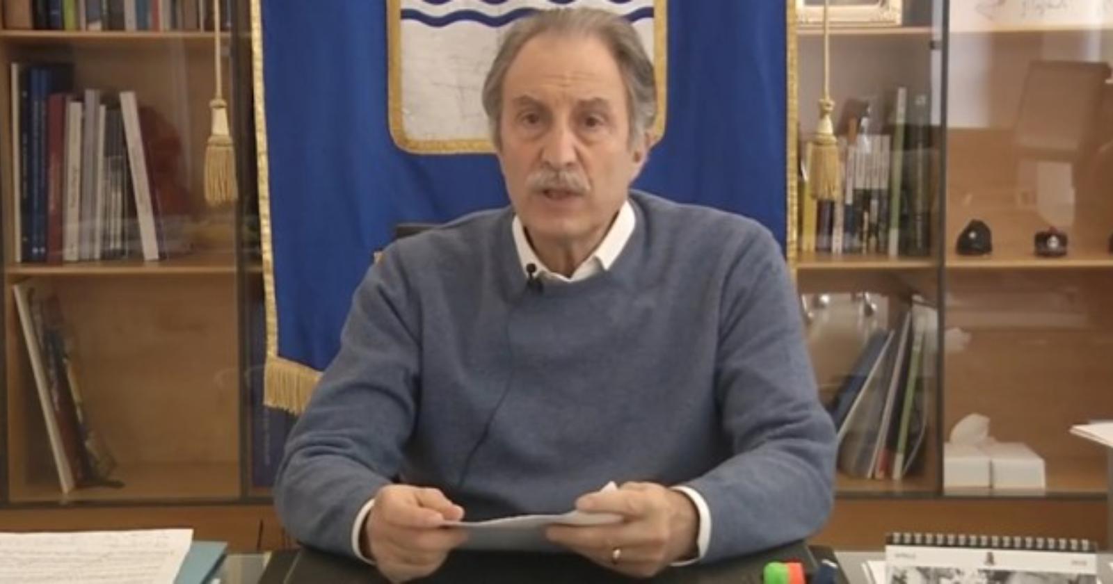 Covid. L'appello del governatore Bardi: «Abbiamo 16 ricoverati, 15 non sono vaccinati e uno ha ricevuto una sola dose»