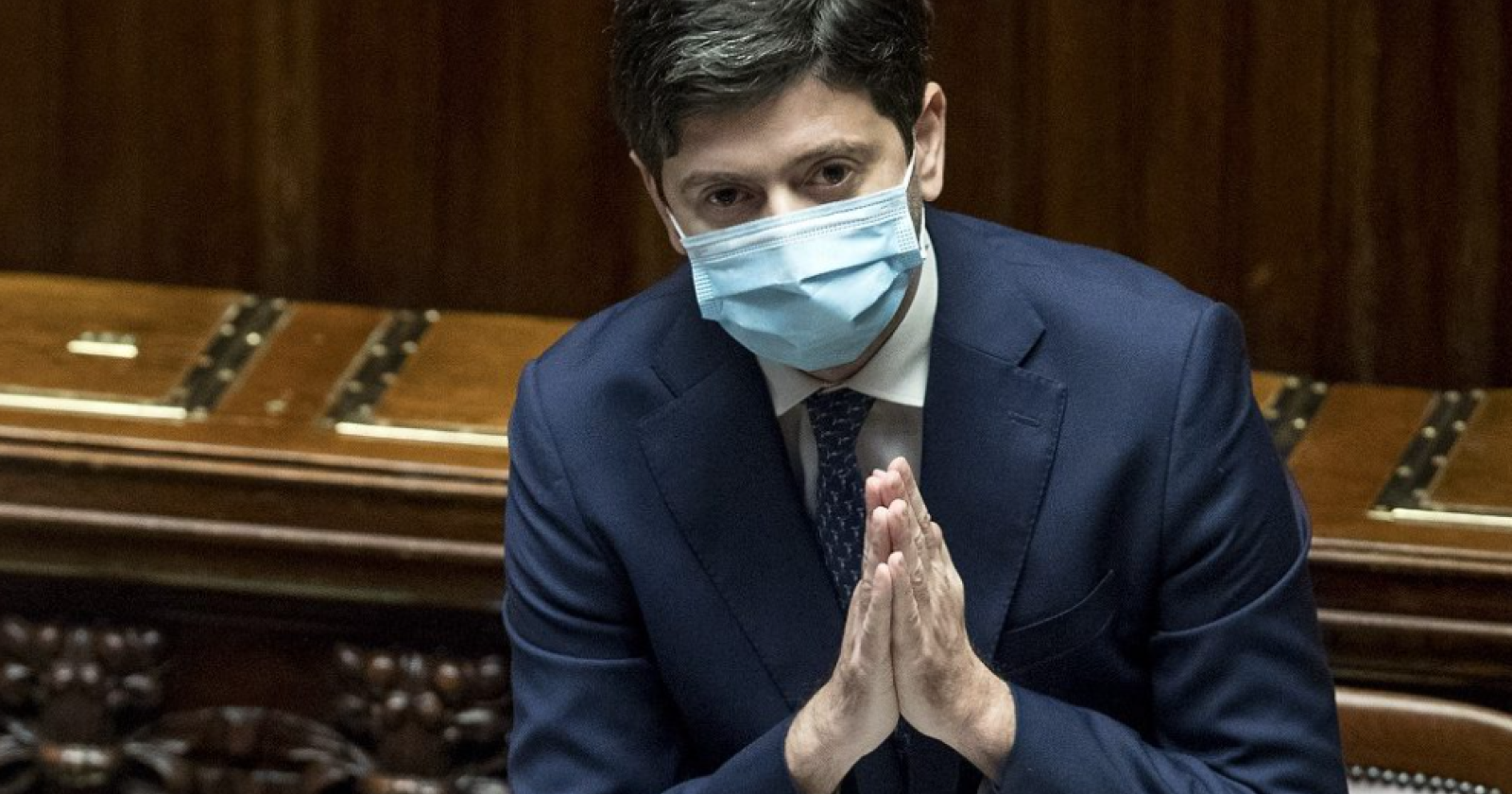 Eutanasia. Speranza risponde ad un malato irreversibile e annuncia: «Trovare la sintesi nel dibattito parlamentare»