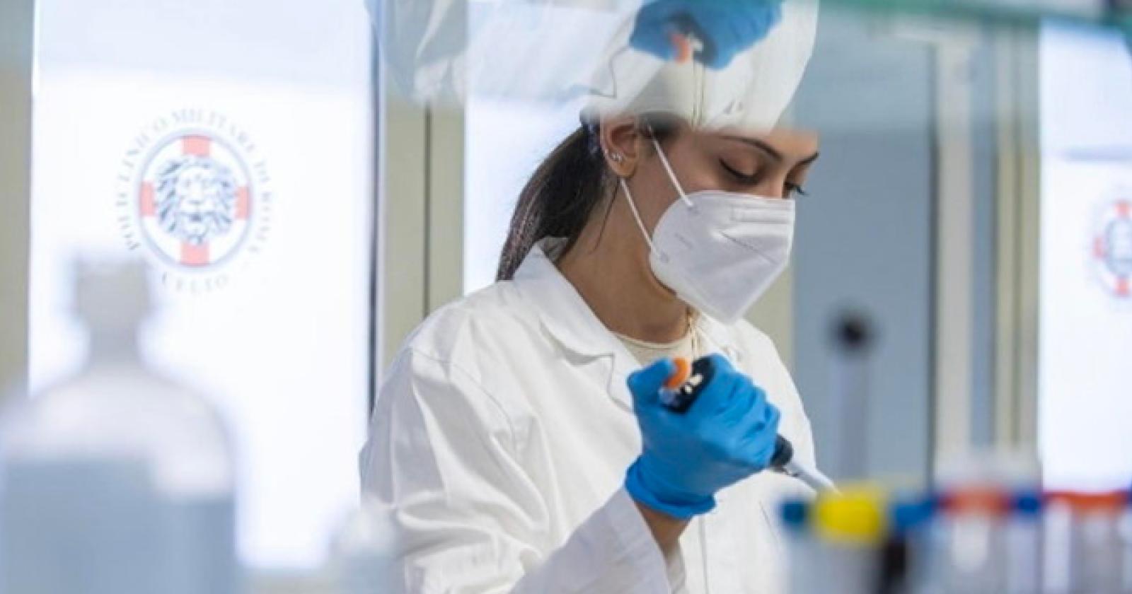 Il tasso di contagio Covid sale ancora in Puglia con altri 361 casi, scendono i ricoveri, un altro morto