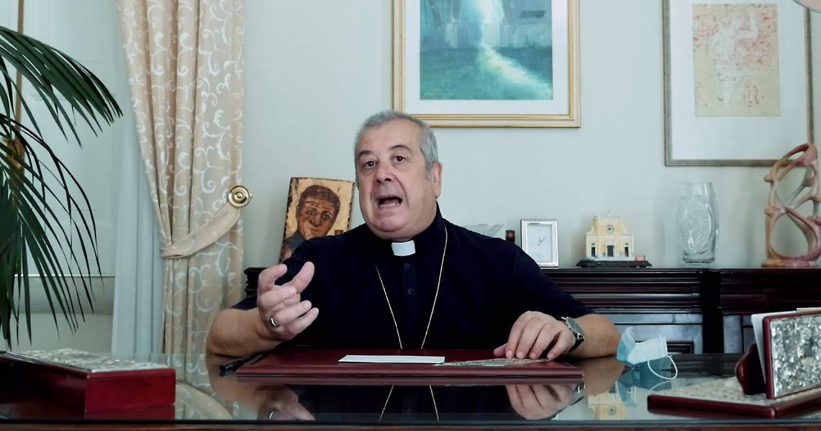 Il vescovo di San Severo ai killer che sparano e uccidono tra la gente: «Fratelli assassini, che vita è la vostra?»