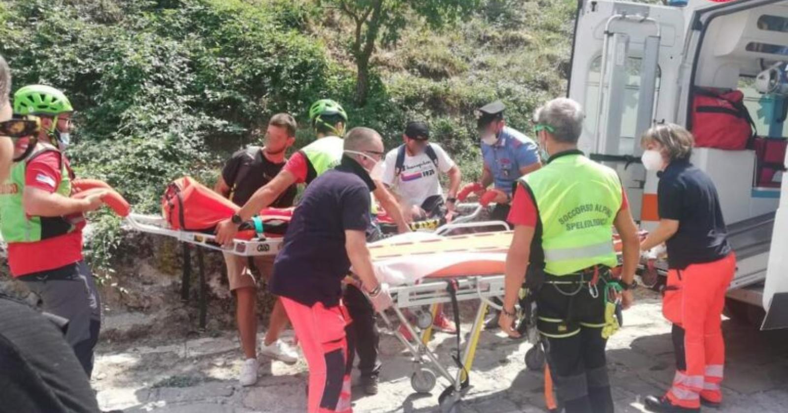 Solo tanta paura: recuperato l'escursionista scivolato lungo il sentiero che costeggia il torrente Racanello