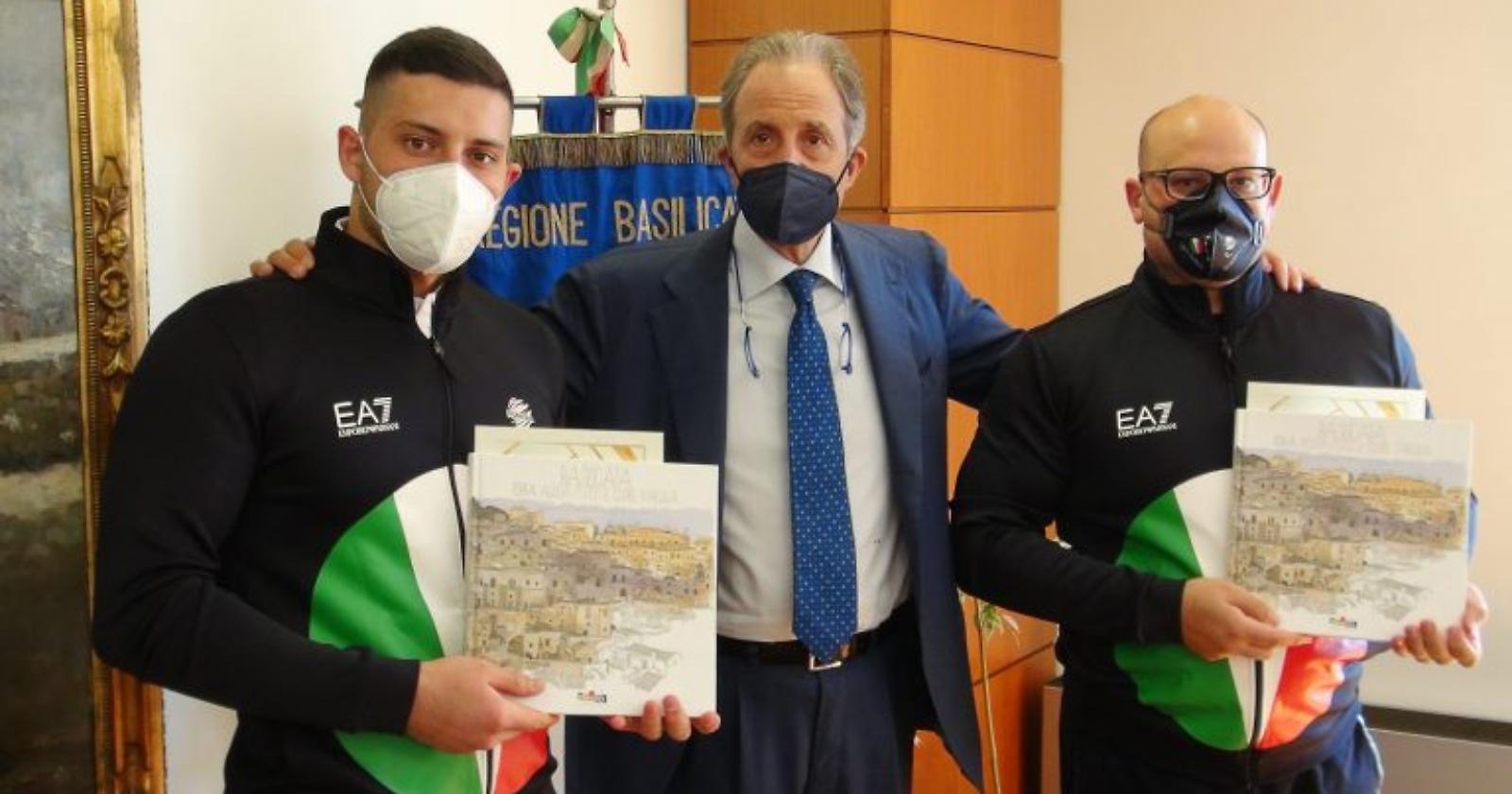 Il riconoscimento di Bardi agli atleti Telesca e Russo, «Esempio per i giovani»