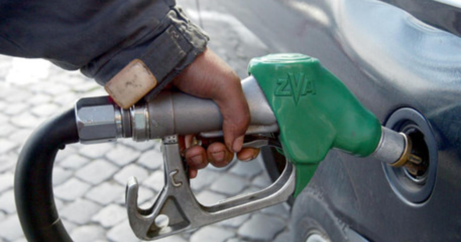 Carburante: vola il gas, sale il Gpl e il metano supera i 2 euro
