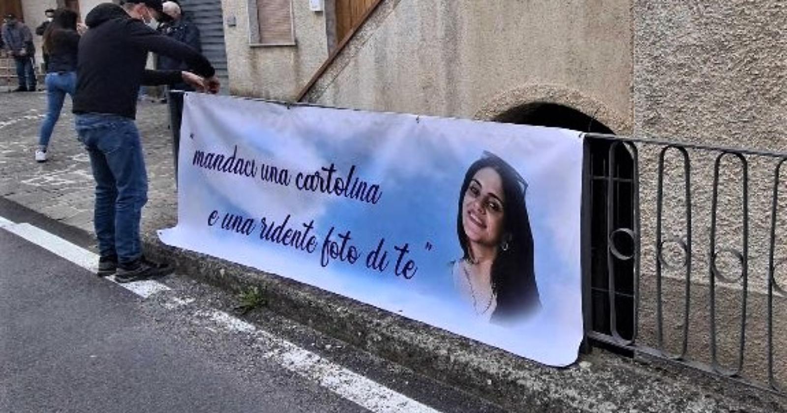 Dora Lagreca: a Potenza indagini senza sosta. La lettera della famiglia: «Eri sempre solare» e quel post su Facebook 