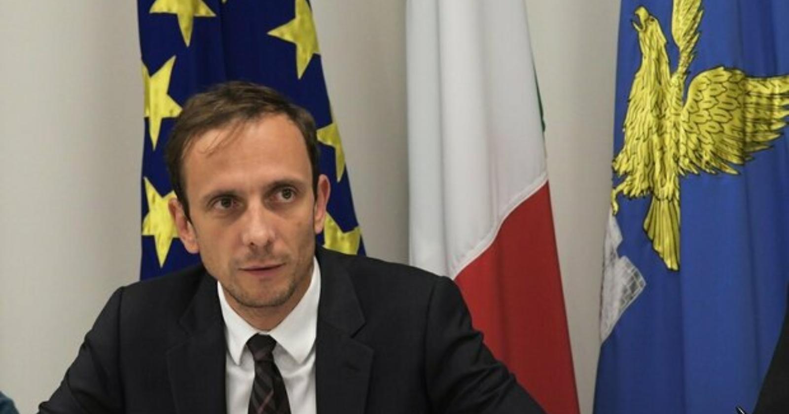 Green pass. Il presidente della Conferenza delle Regioni, Fedriga: «Con il 90 per cento dei vaccinati è possibile eliminarlo»