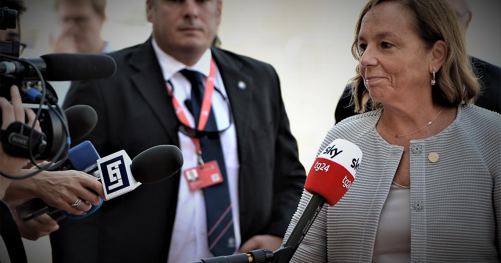 Dalla Cgil a Trieste e il moto ondulatorio, al G20 di Roma, Lamorgese non può sbagliare 