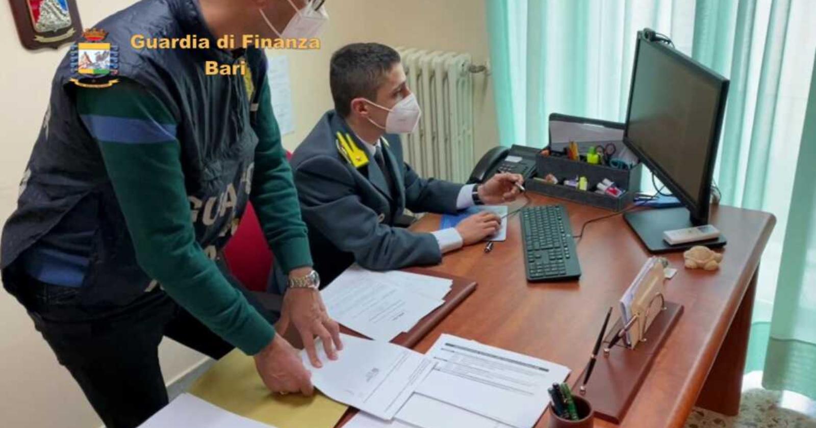 Truffa per l'ottenimento di fondi pubblici a Bari e Foggia, 6 arresti e 21 indagati tra imprenditori, consulenti, dirigenti e funzionari della Regione Puglia