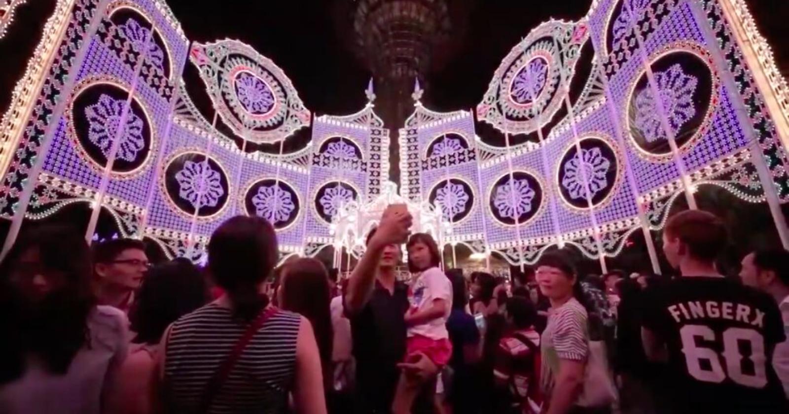 La Puglia illumina il Natale di Singapore con le luminarie del barese Paulicelli