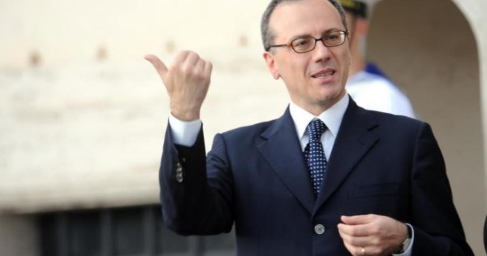 Il deputato di Forza Italia Elio Vito eletto in Puglia: «Perché non il Green pass obbligatorio per andare a messa?»